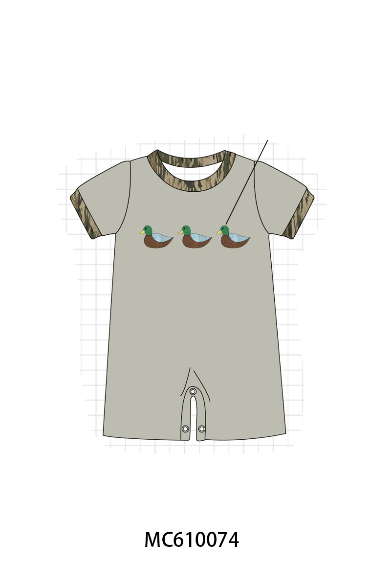 CAMO DUCK & BOWS-ETA APRIL